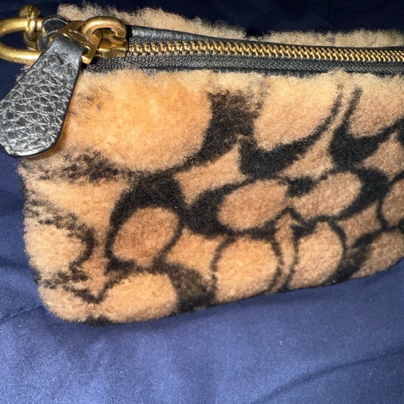 Coach purse with Black and Brown fur Interior Bag - Picture 1 of 6